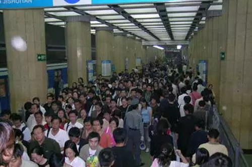 春节返京，首都各地陆续上演大片，有你的角色么？